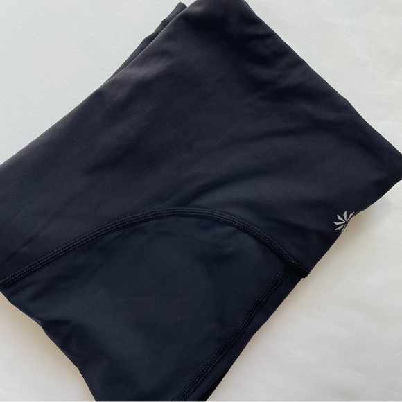 Athleta Ultimate Stash Pocket 9” Biker Shorts Small - Picture 1 of 6